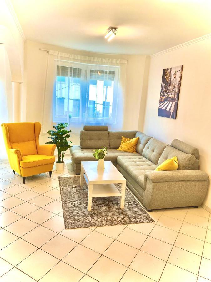 Mirell Apartman Szeged Ngoại thất bức ảnh