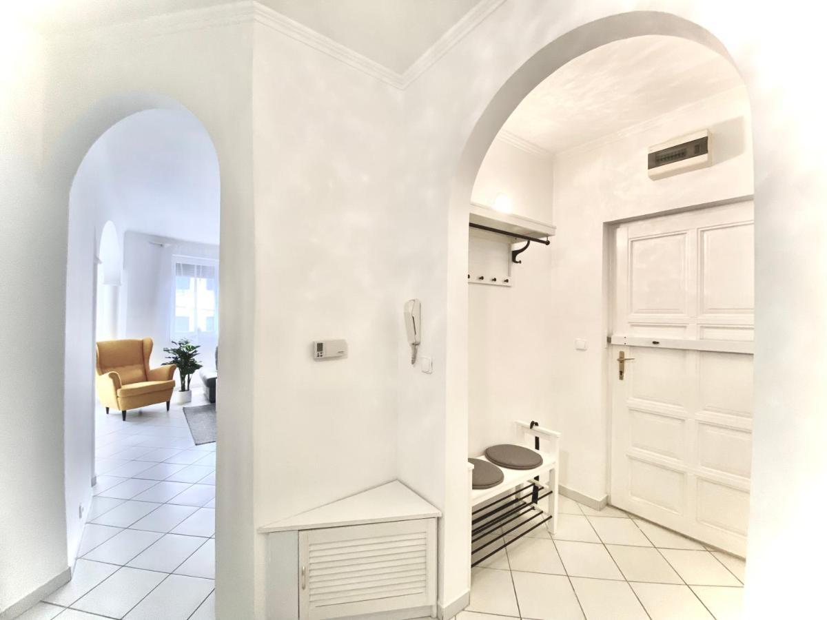 Mirell Apartman Szeged Ngoại thất bức ảnh