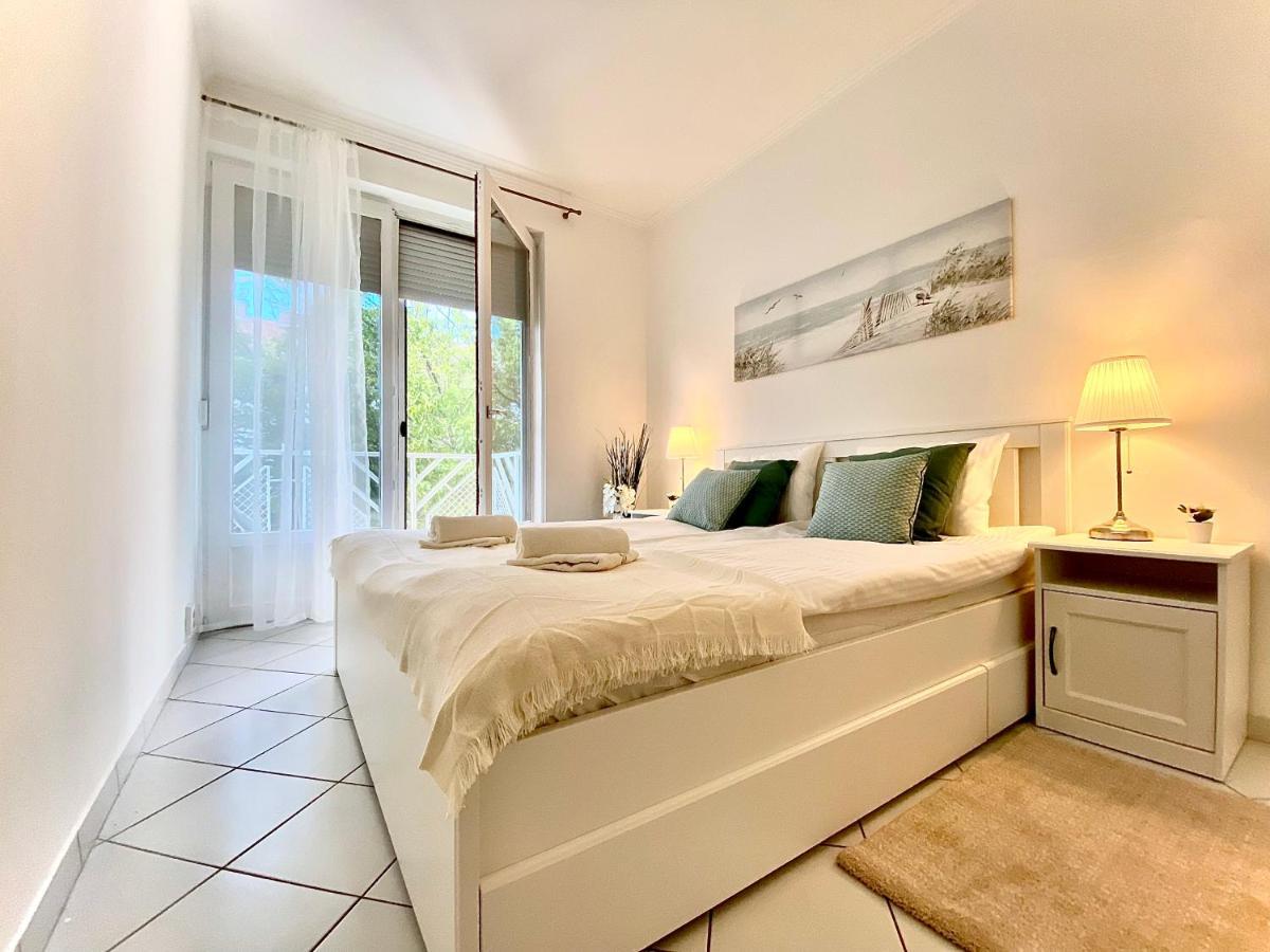 Mirell Apartman Szeged Ngoại thất bức ảnh